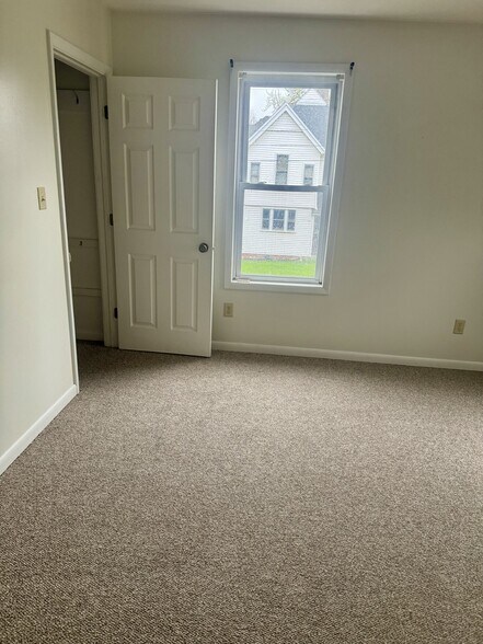 Building Photo - 1203 Indiana Ave