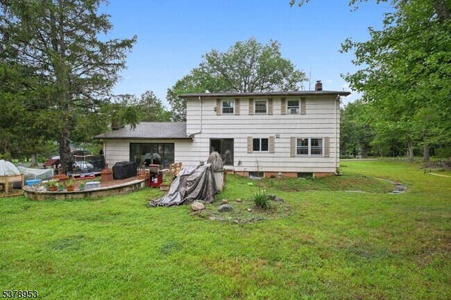 Building Photo - 1 Thruway Dr