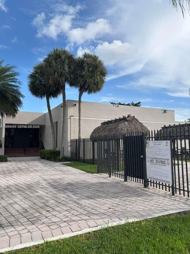 Building Photo - 8400 SW 133rd Avenue Rd