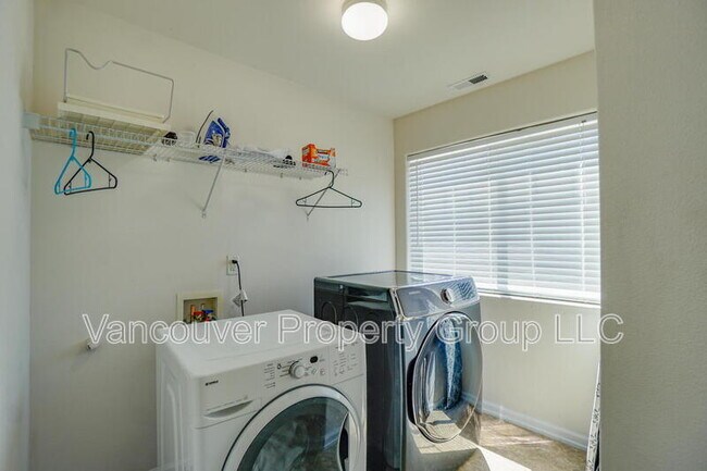 Building Photo - 304 NW 96th St