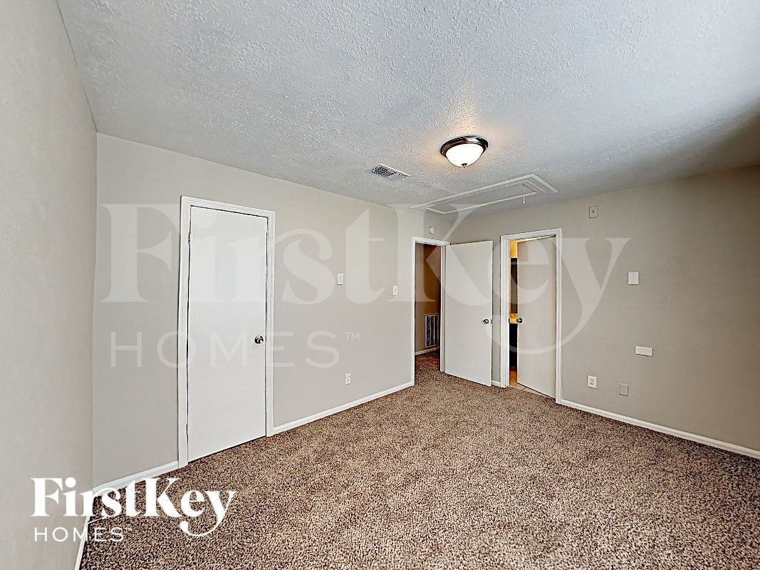 Building Photo - 75 N Pathfinders Cir