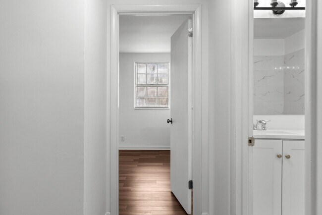 Building Photo - 612 Andrea Ct