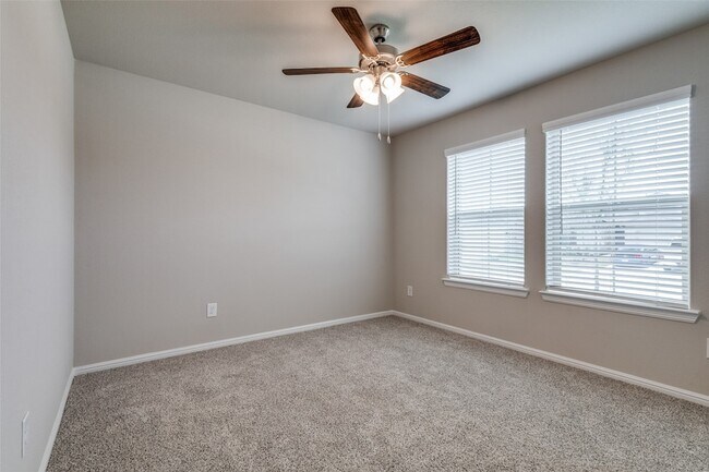 Building Photo - 16408 Severn Ln