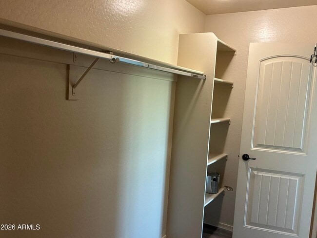 Building Photo - 3340 S Sunland Dr