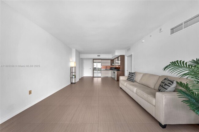 Building Photo - 2155 Washington Ct