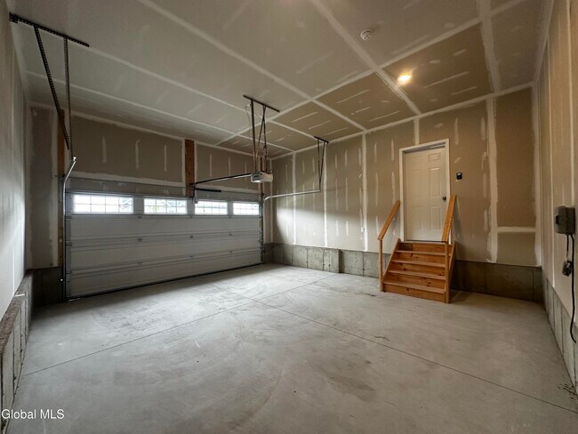 Building Photo - 20 Harbor Ln