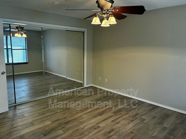 Building Photo - 9209 E 100th St