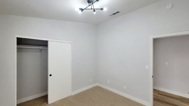 Building Photo - 5223 Intermission Ct