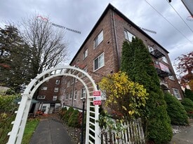 Building Photo - Bridgeview Apartments