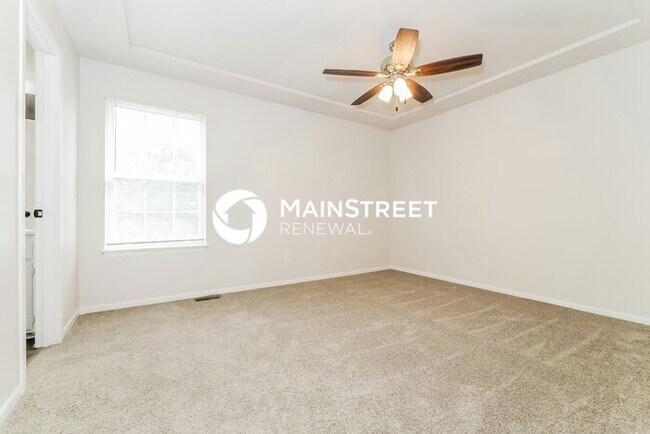 Building Photo - 3 Bedroom Pet-Friendly Home in INDEPENDENCE, MO with Main Street Renewal