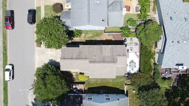 Building Photo - 1177 Treefern Dr