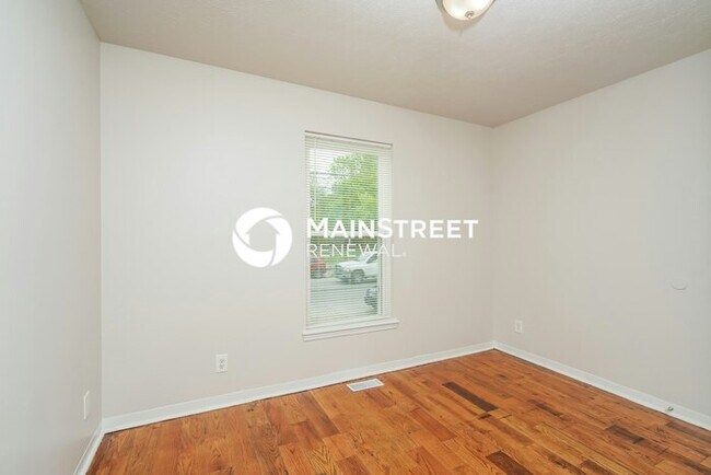 Building Photo - 3 Bedroom Pet-Friendly Home in Louisville,...