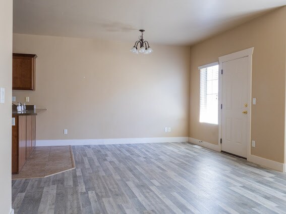 Building Photo - 1532 N Venetian Way