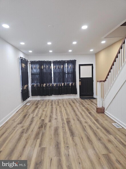 Building Photo - 3270 N Marston St