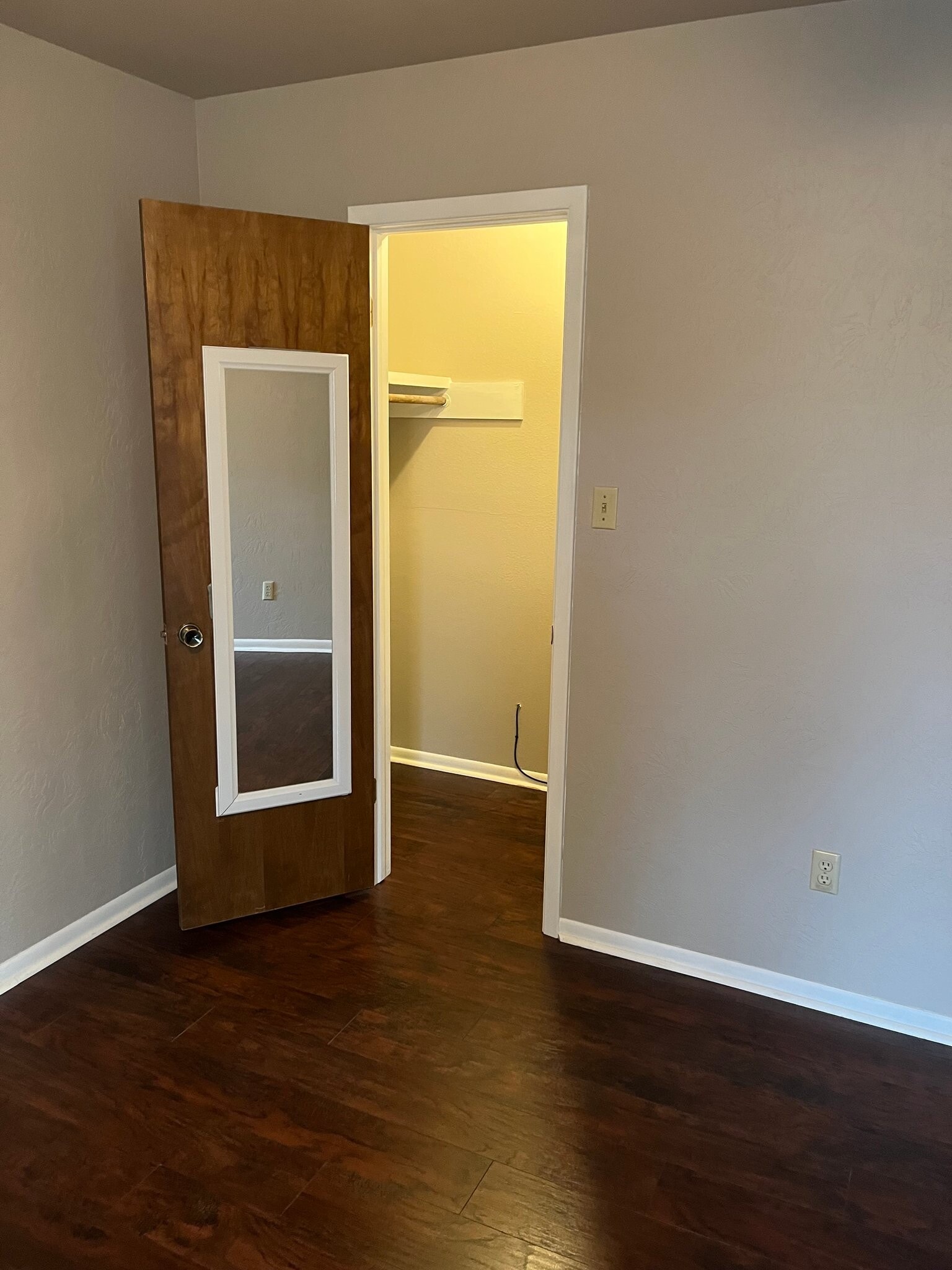 Building Photo - 4711 Lois Ln