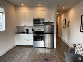 Building Photo - FURNISHED 1BED 1BATH APARTMENT - DOWNTOWN ...