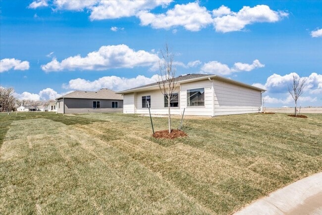 Building Photo - Beautiful Single Family Home!