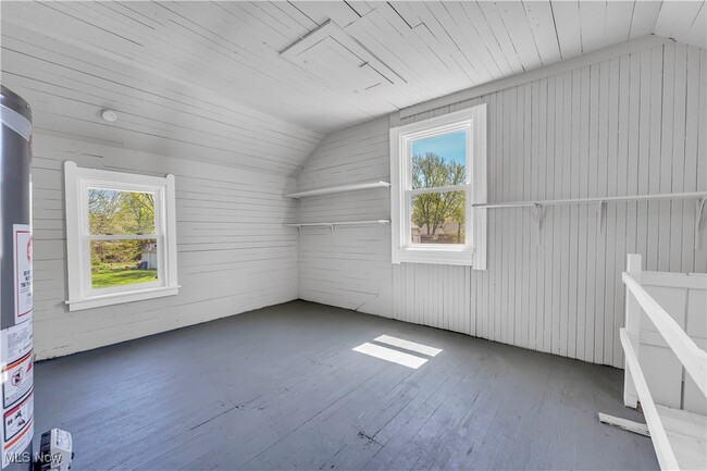 Building Photo - 3701 Chatham Ave