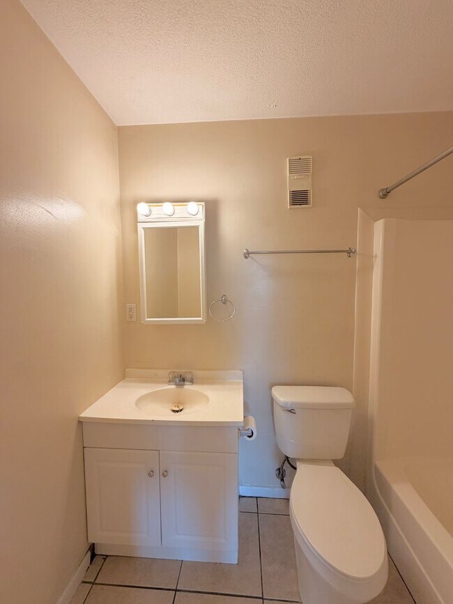Building Photo - 1/1 RENEGADE CONDO UNIT AVAILABLE SUMMER 2026