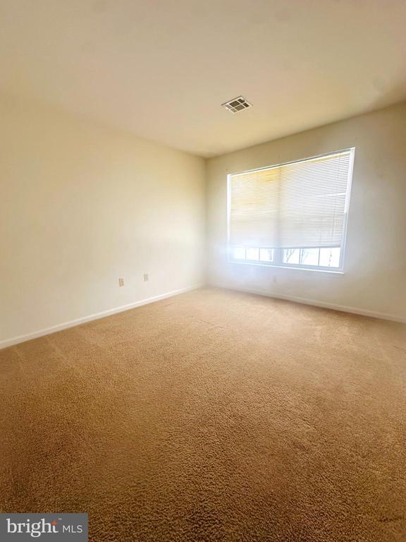 Building Photo - 118 Sparrow Rd