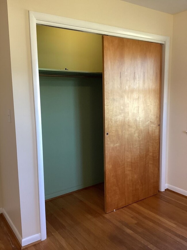 Building Photo - Roomy Rancher in Blue Ridge Summit