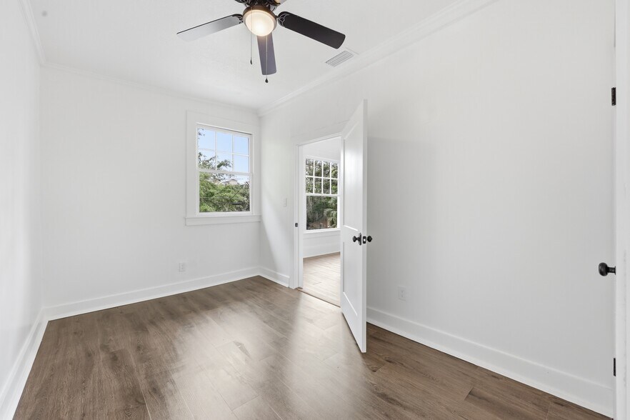 Bedroom 2 - 2253 Herschel St