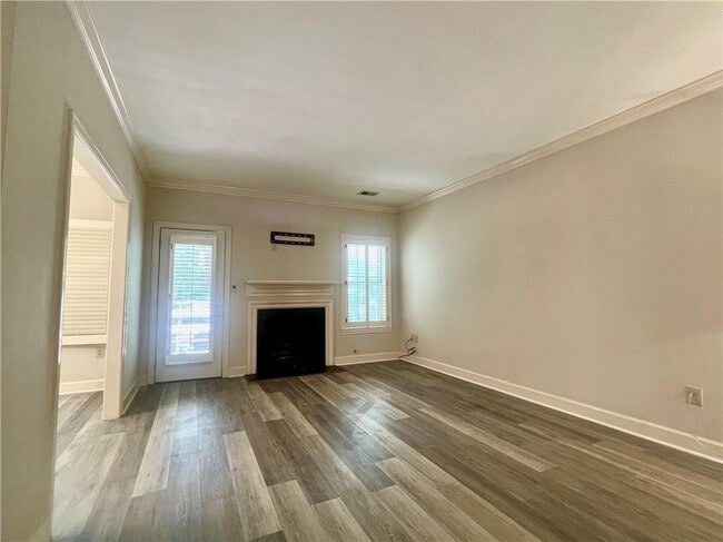 Building Photo - 1160 Old Windsor Pkwy