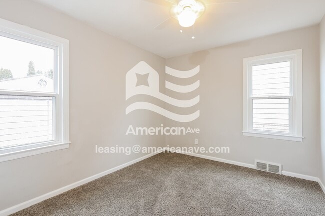 Building Photo - 312 De Villen Ave