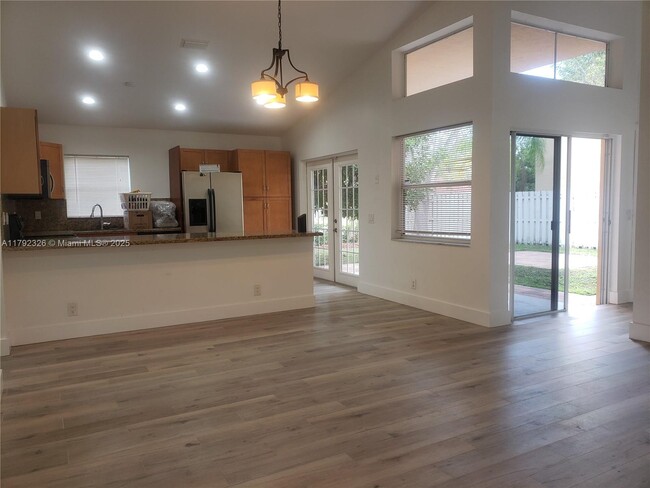 Primary Photo - 719 Stanton Dr