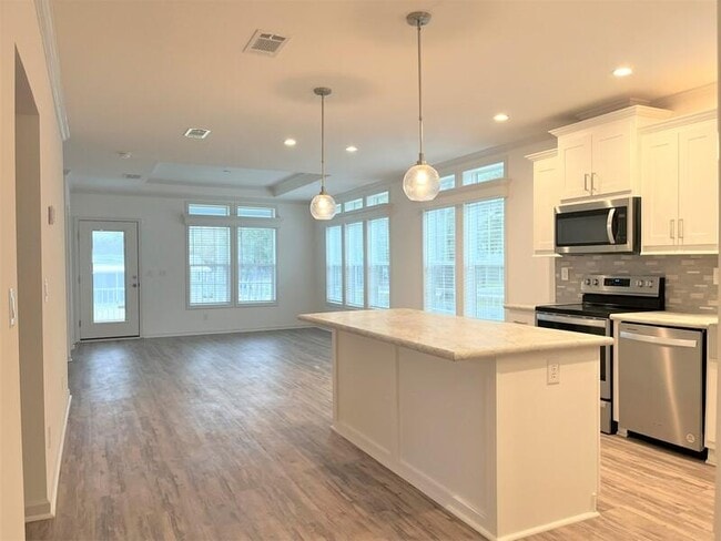 Building Photo - 5473 Bahia Wy