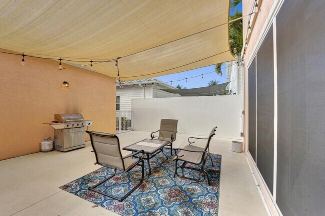 Building Photo - 1172 Islamorada Dr