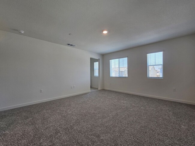 Building Photo - 7041 Lone Sycamore St