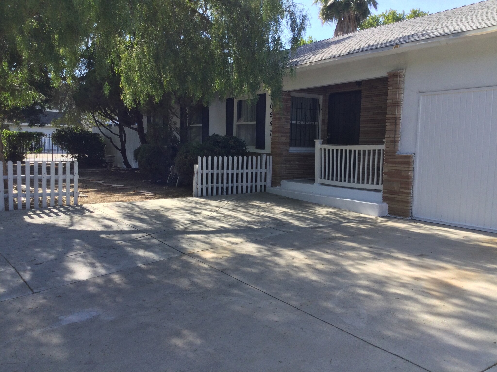 Building Photo - 20957 Community St