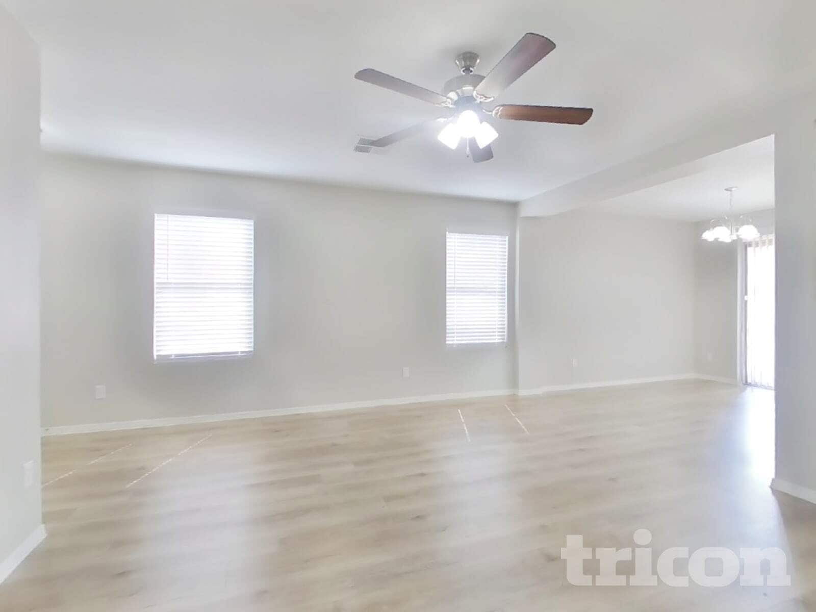 Building Photo - 11807 W Aster Dr