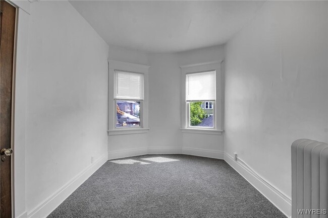 Building Photo - 205 Lisbon Ave