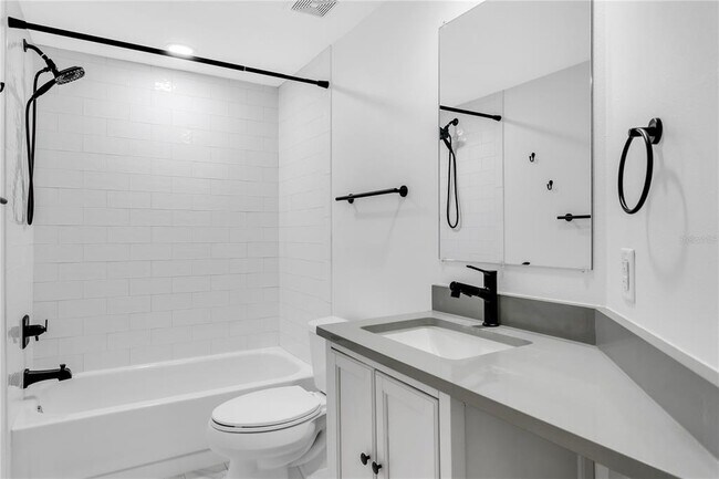 Building Photo - 1000 S Harbour Island Blvd