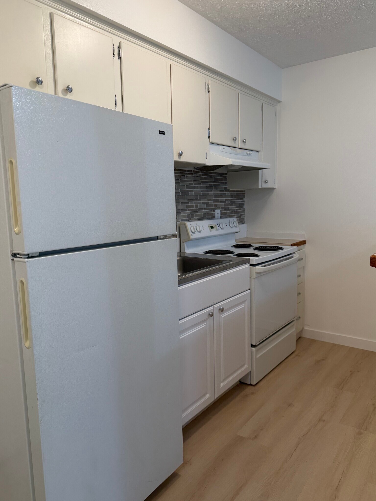 Kitchen - 1015 7th St