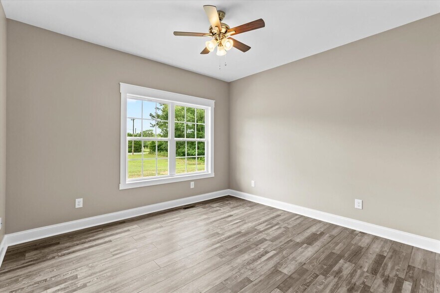 Building Photo - 139 Kirby Young Rd