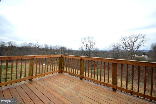 Building Photo - 44 Marineris Cir