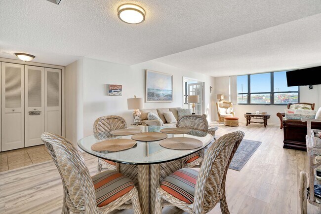 Building Photo - 1542 Jupiter Cove Dr