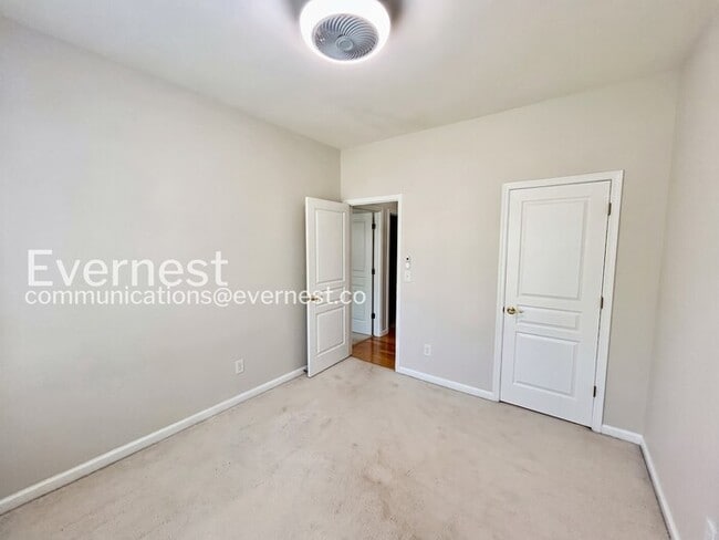 Building Photo - 6635 Cold Stream Dr