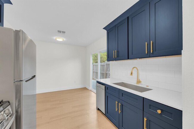 Building Photo - 1008 Wilks Ave