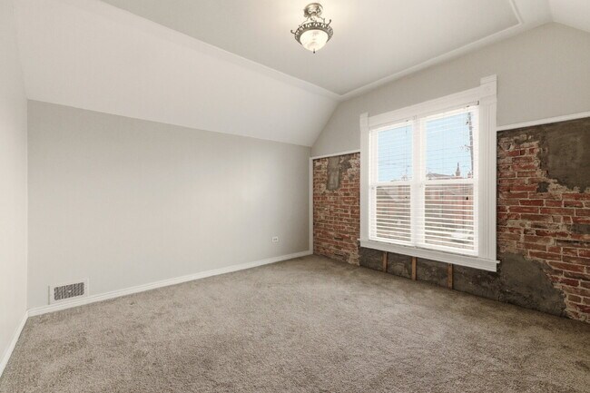 Building Photo - PRICE DROP!  Newly Renovated Studio Apt. in Classic Victorian Home in Baker District