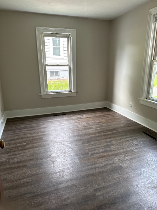 Building Photo - 1105 19th St S