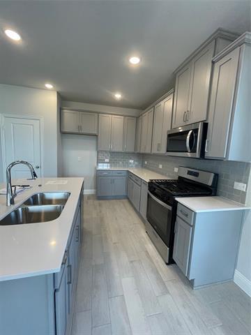 Building Photo - 608 Portina Dr