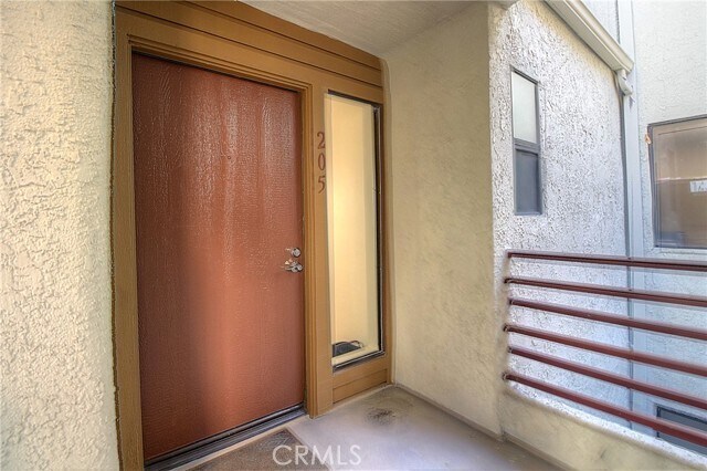 Building Photo - 400 N Louise St