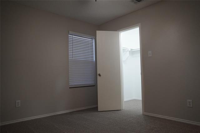 Building Photo - 9965 George Washington Dr