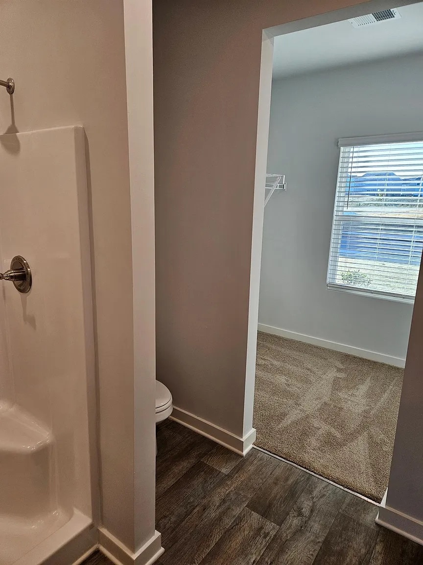 Building Photo - Room in House on Hibiscus Wy