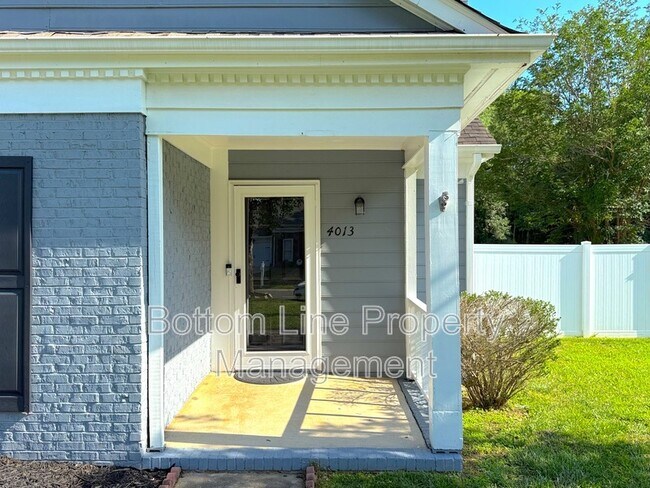 Building Photo - 4013 Inglehurst Dr