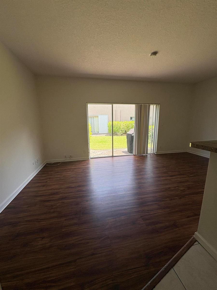 Building Photo - 3122 Coral Ridge Dr